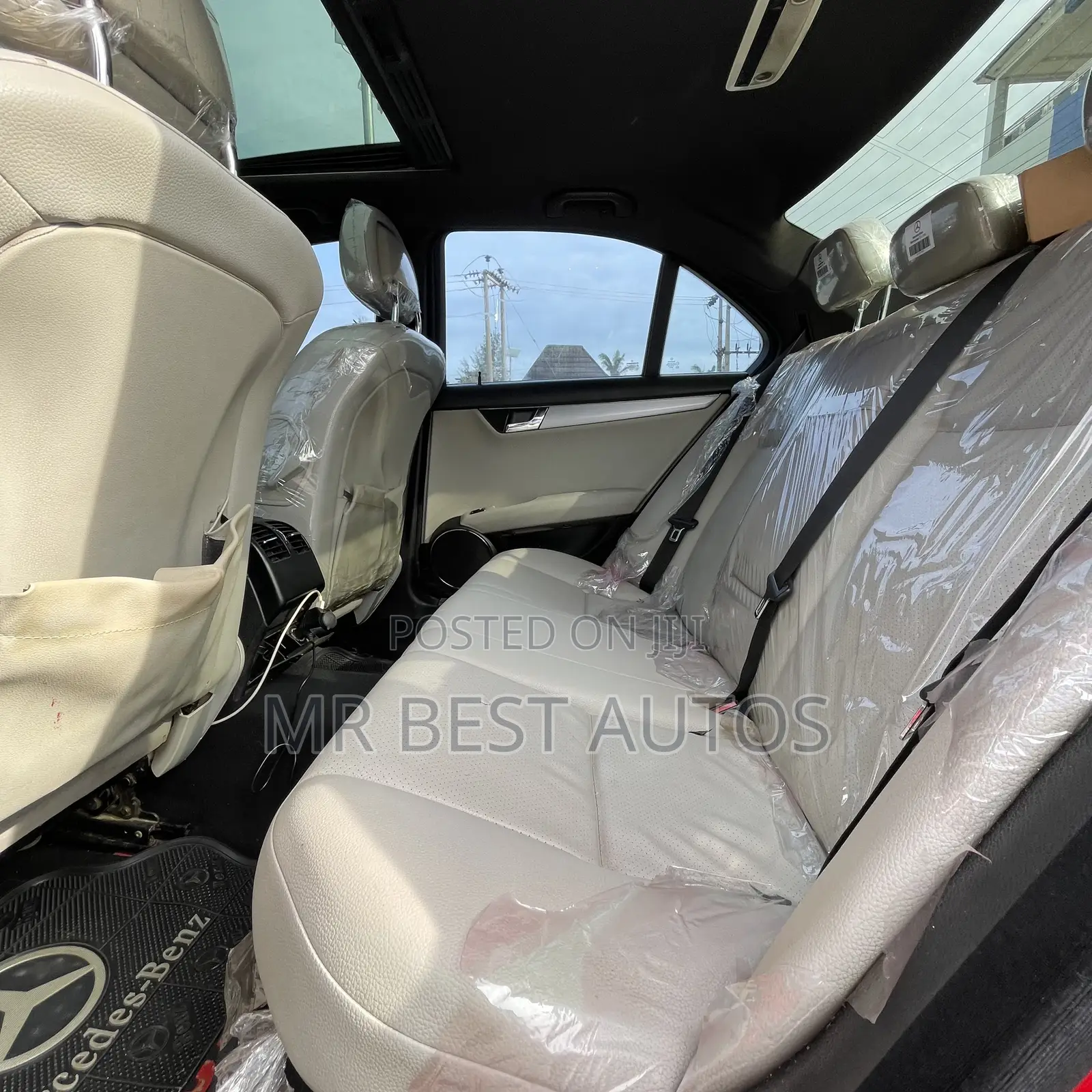 Mercedes-Benz C300 Luxury Sedan RWD (3.0L 6cyl 7A) 2010 Red