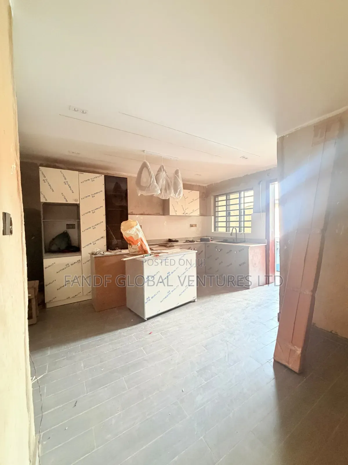 4bdrm Duplex in Sabo / Yaba for sale