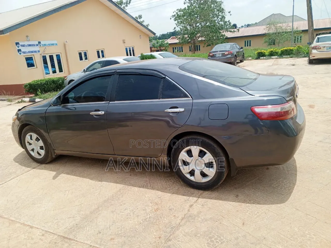 Toyota Camry LE 4dr Sedan (2.4L 4cyl 5A) 2009 Gray