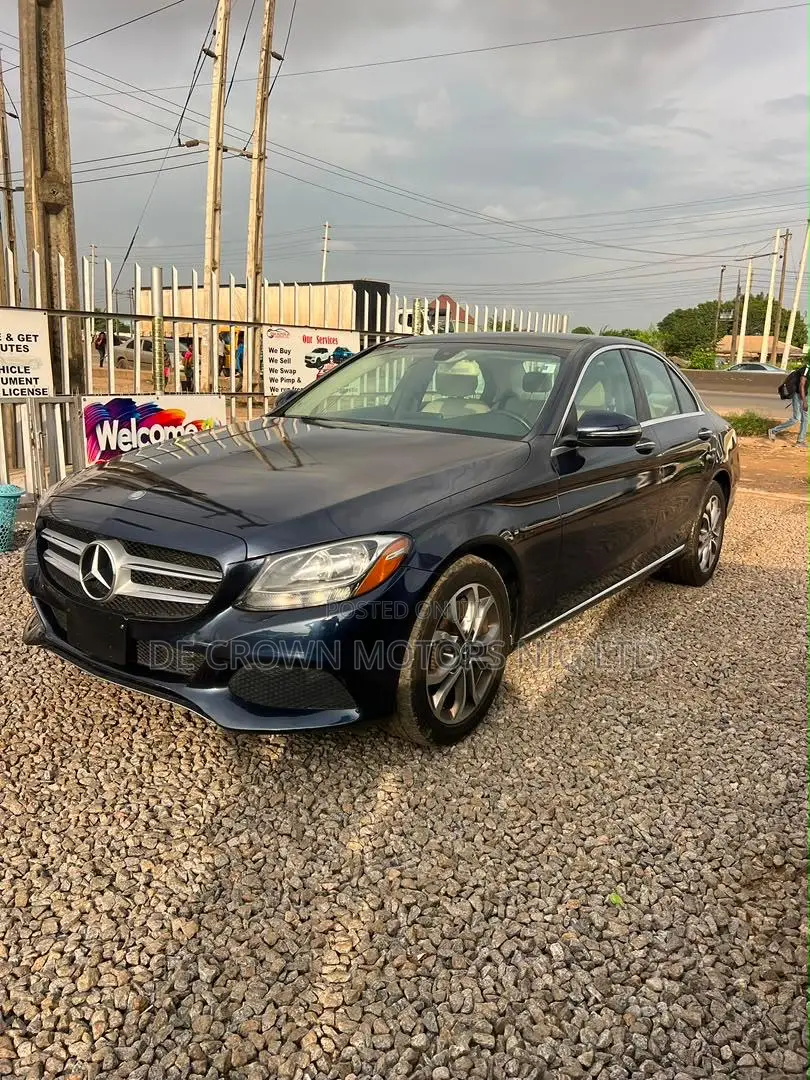 Mercedes-Benz C300 Luxury 4matic Sedan AWD (2.0L 4cyl 7A) 2017 Blue