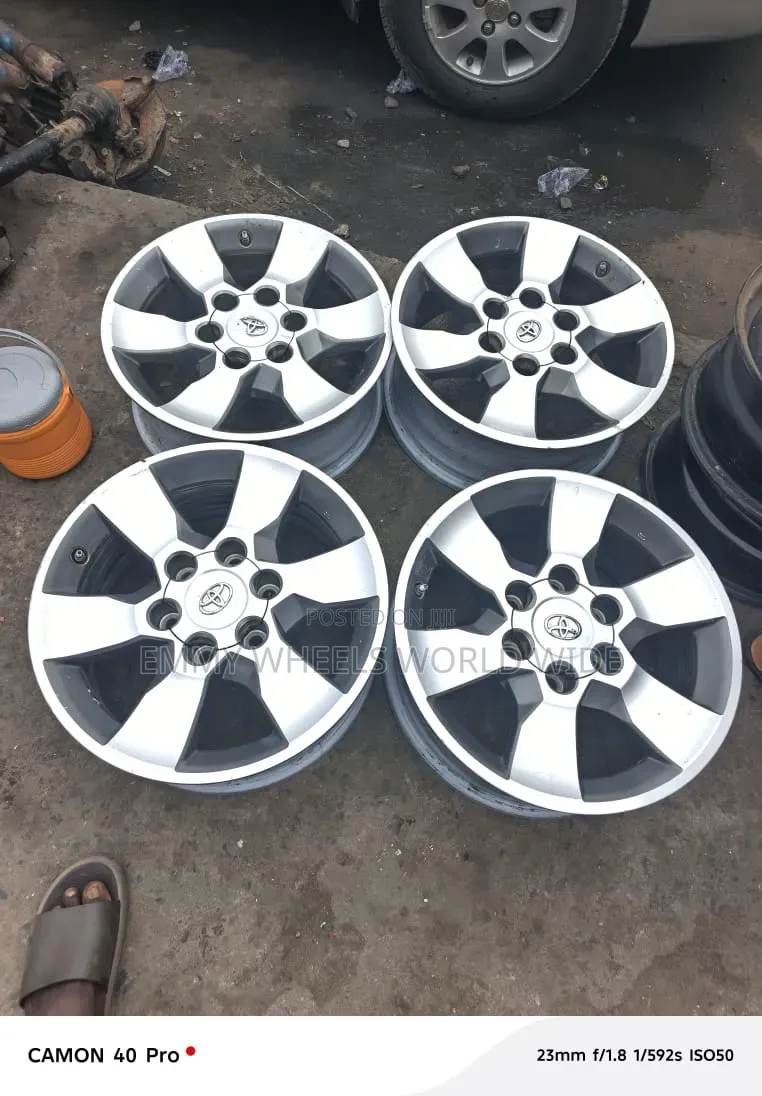 17inches for Toyota Prado,Tacoma ,4runner 2014/15 Model Available