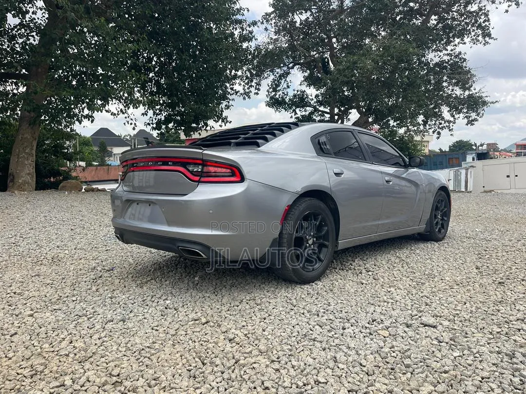 Dodge Charger 2015 Silver