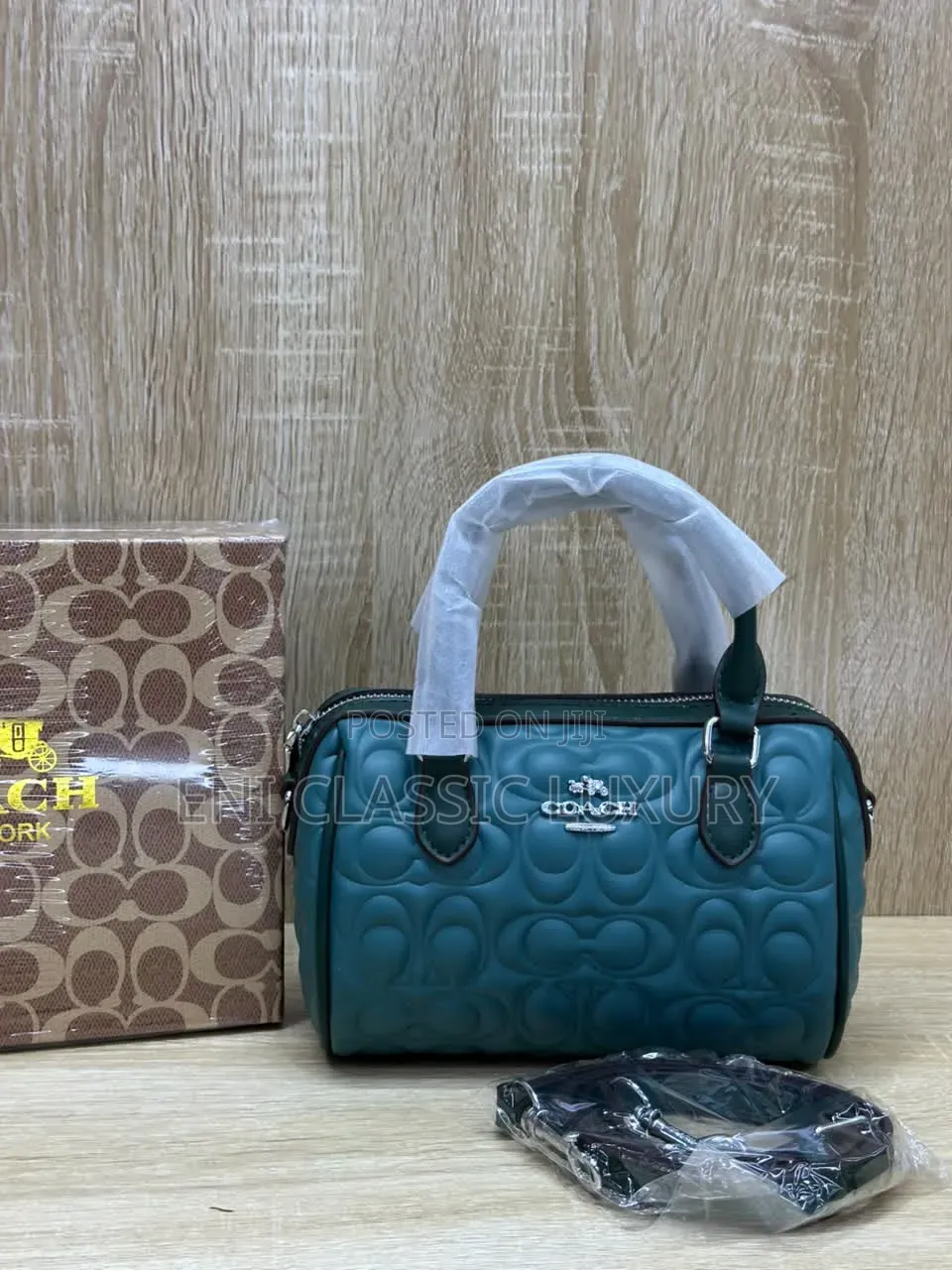 Women Luxury Handbag Coach Best Quality Well Branded Package