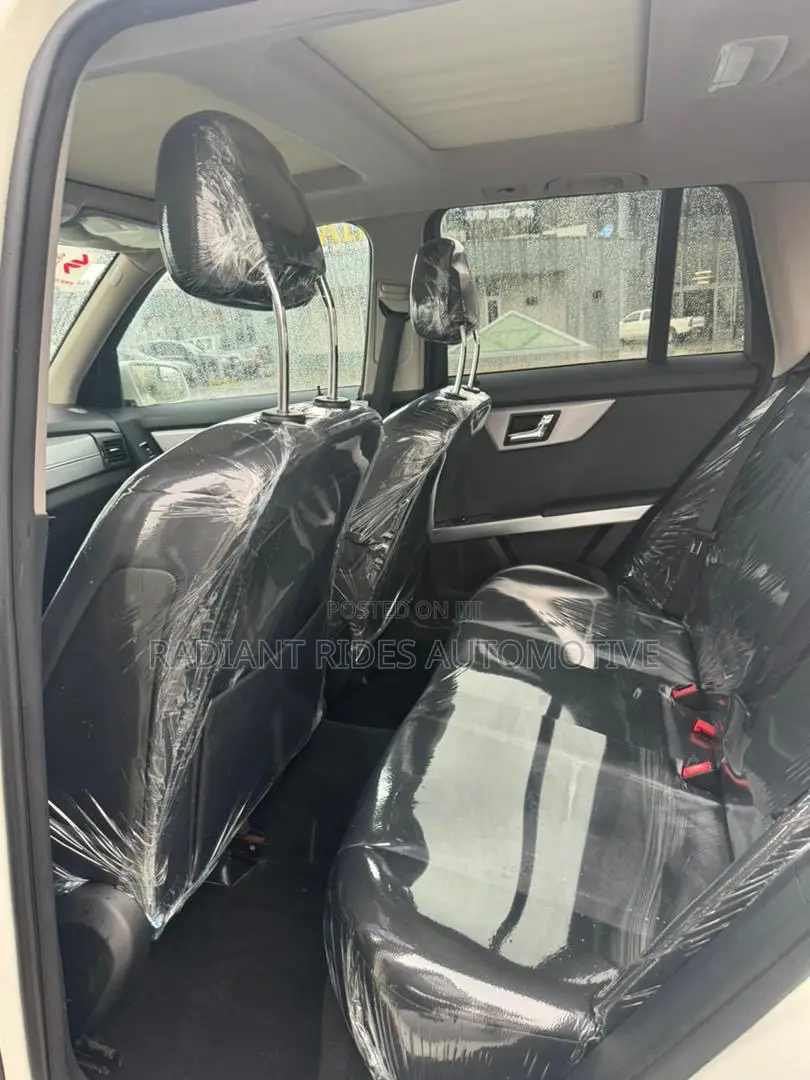 Mercedes-Benz GLK-Class 350 4MATIC 2011 White
