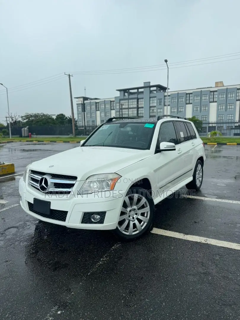 Mercedes-Benz GLK-Class 350 4MATIC 2011 White