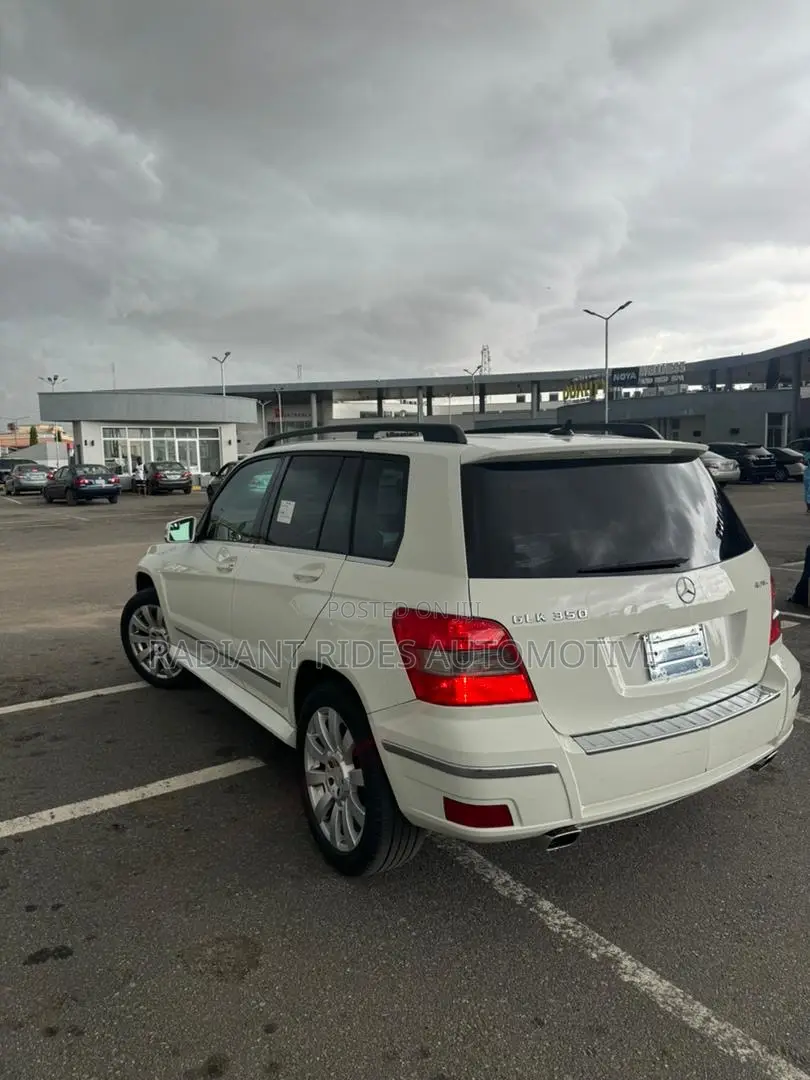 Mercedes-Benz GLK-Class 350 4MATIC 2011 White