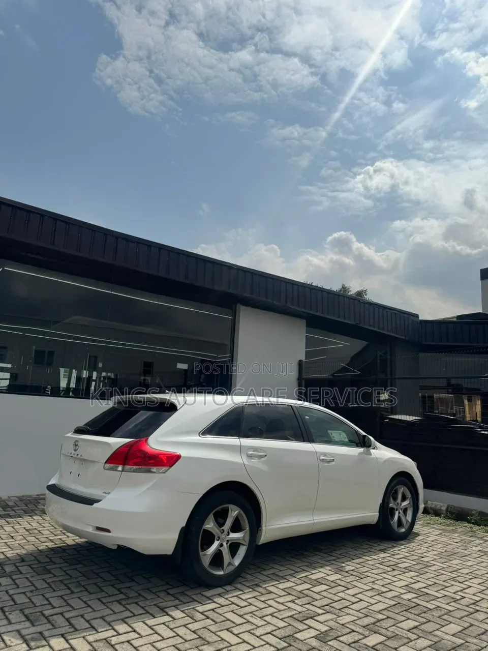 Toyota Venza 2011 White