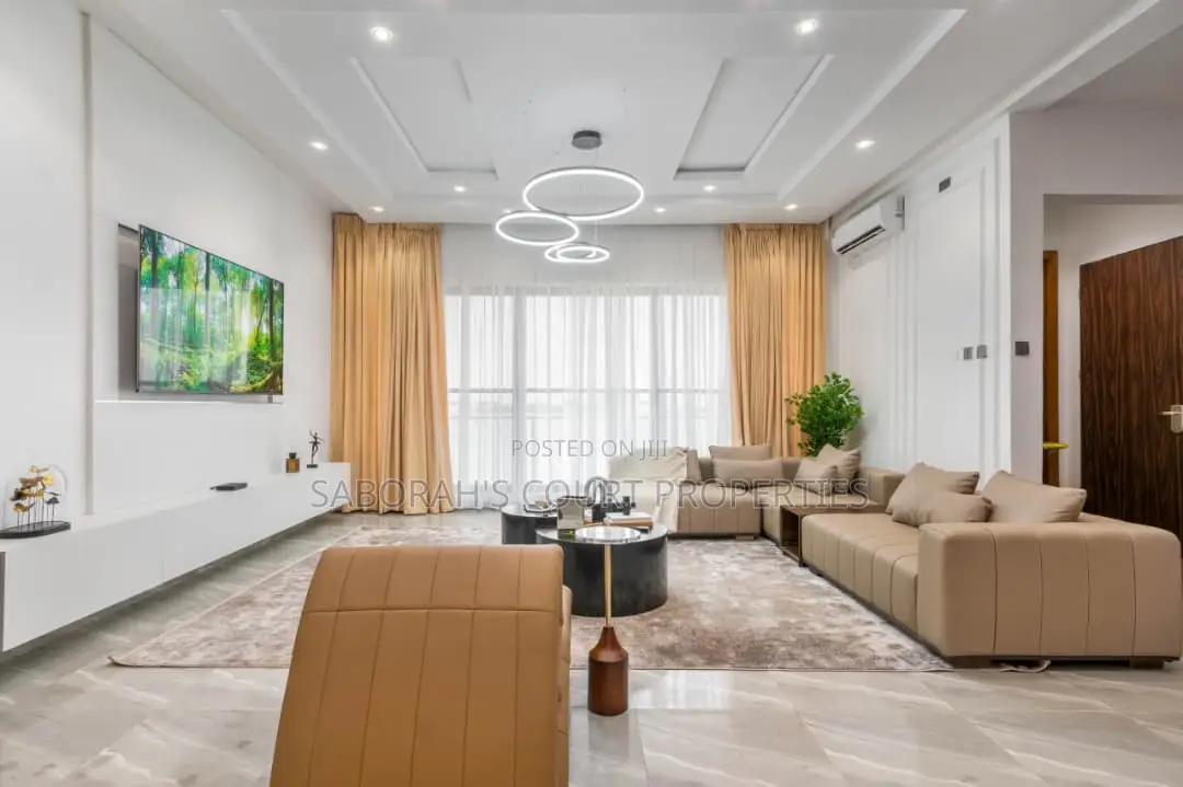 Furnished 2bdrm Apartment in Lekki Phase 1 for sale