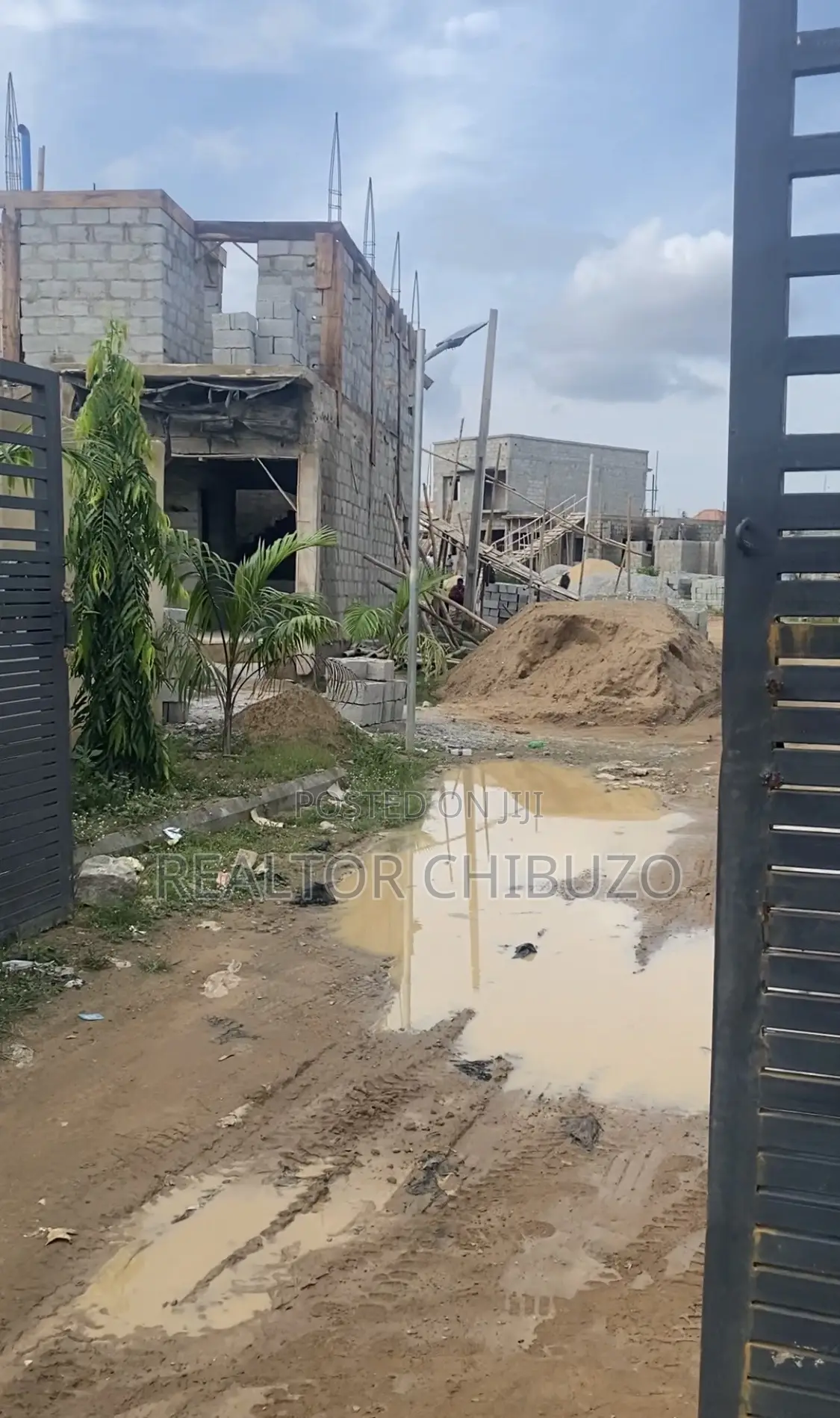 250sqm DPC for Sale in an Estate in Karu -