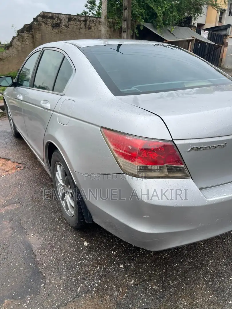 Honda Accord 2010 Silver