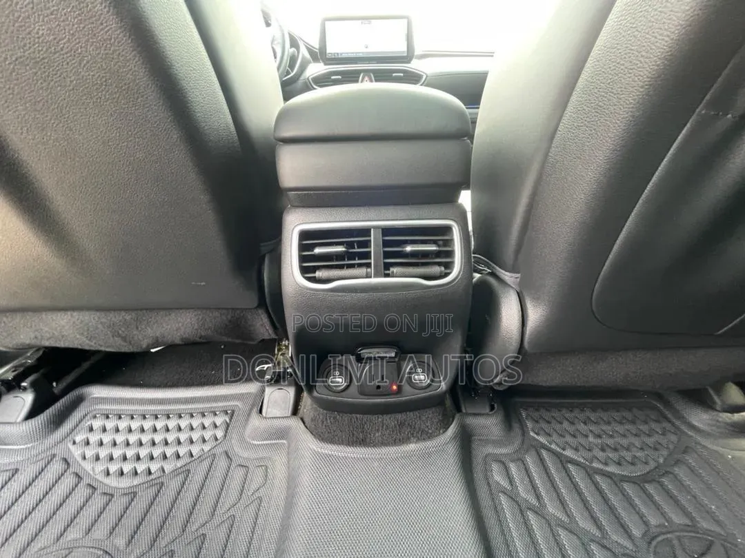 Hyundai Santa Fe Limited 2022 White