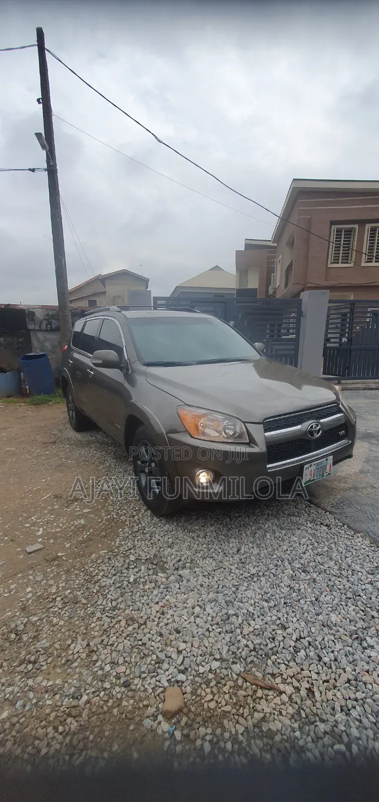 Toyota RAV4 2011 Brown