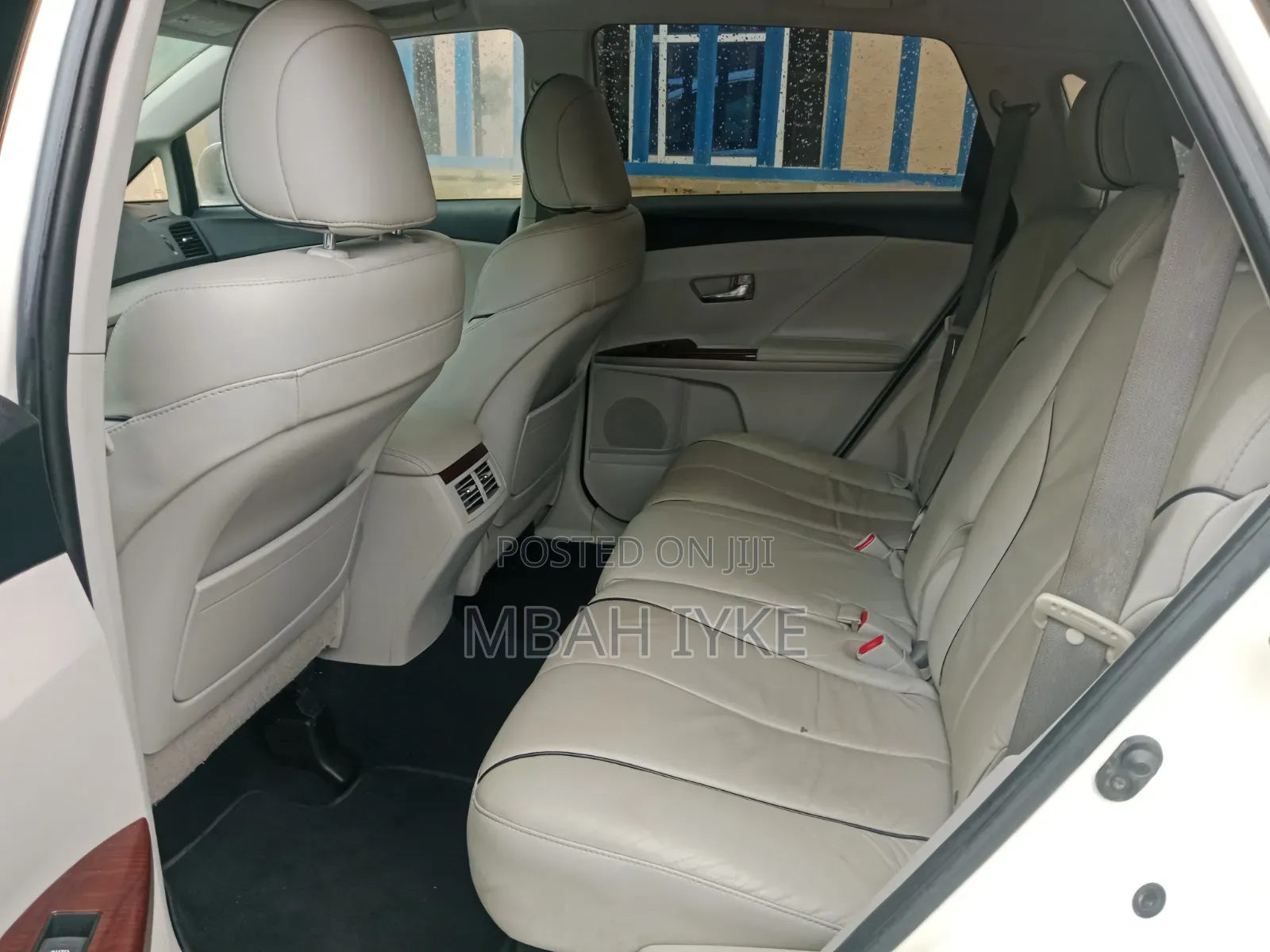 Toyota Venza 2010 White