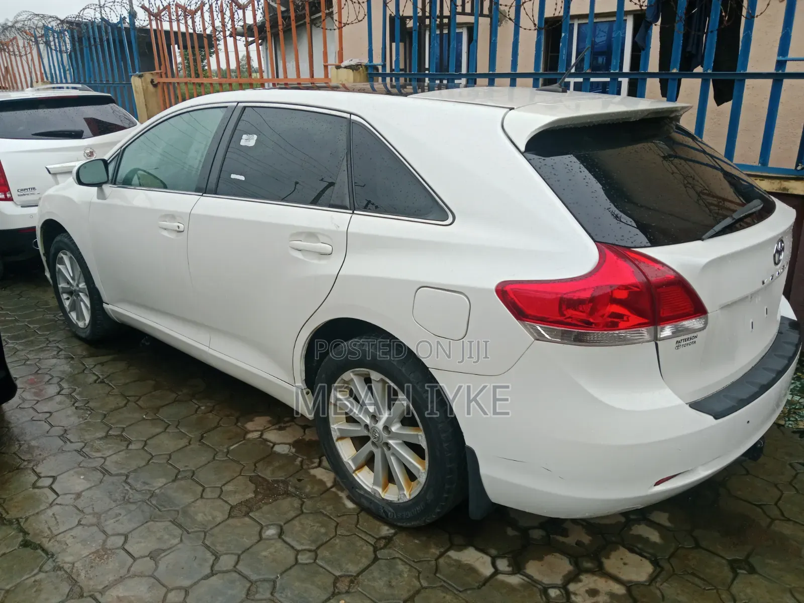 Toyota Venza 2010 White