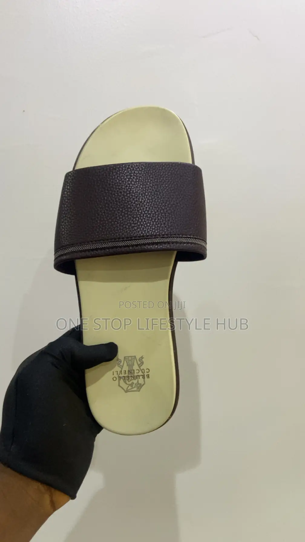 Original Brunello Cucinelli Men’S Leather Slides.