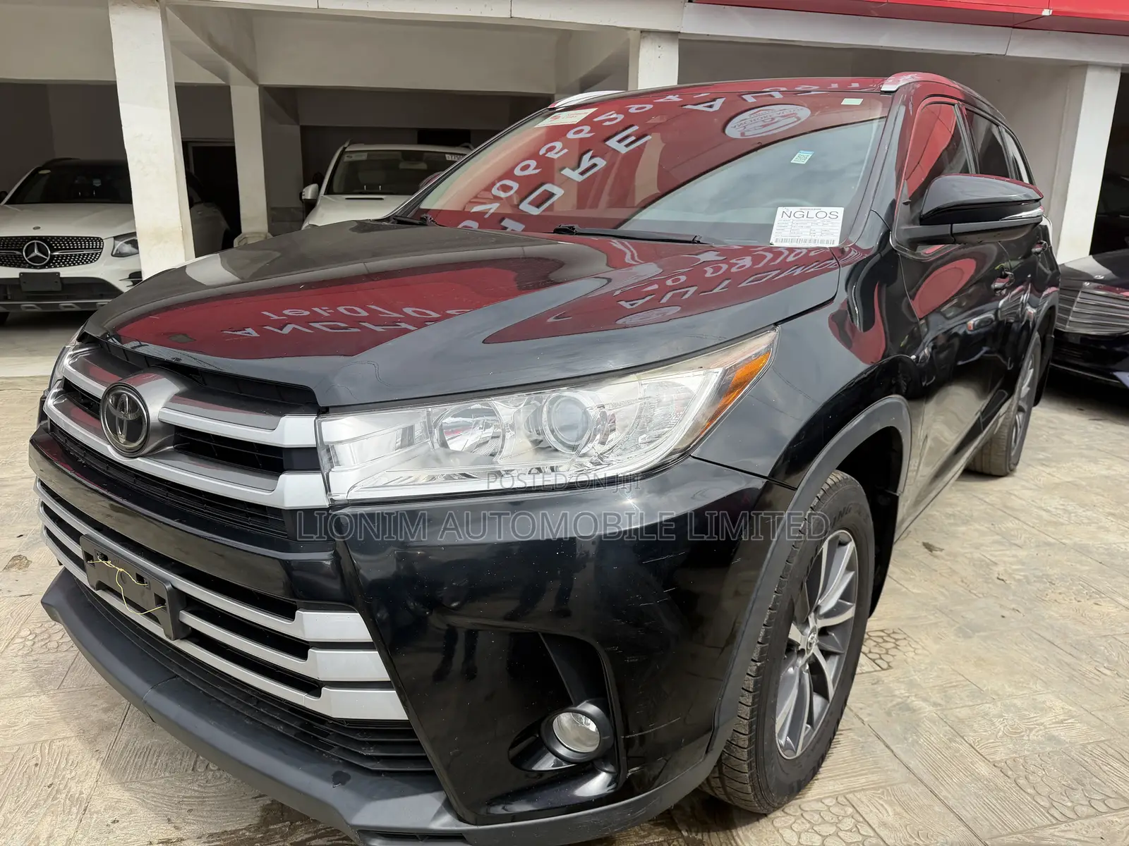 Toyota Highlander XLE 4x4 V6 (3.5L 6cyl 8A) 2017 Black