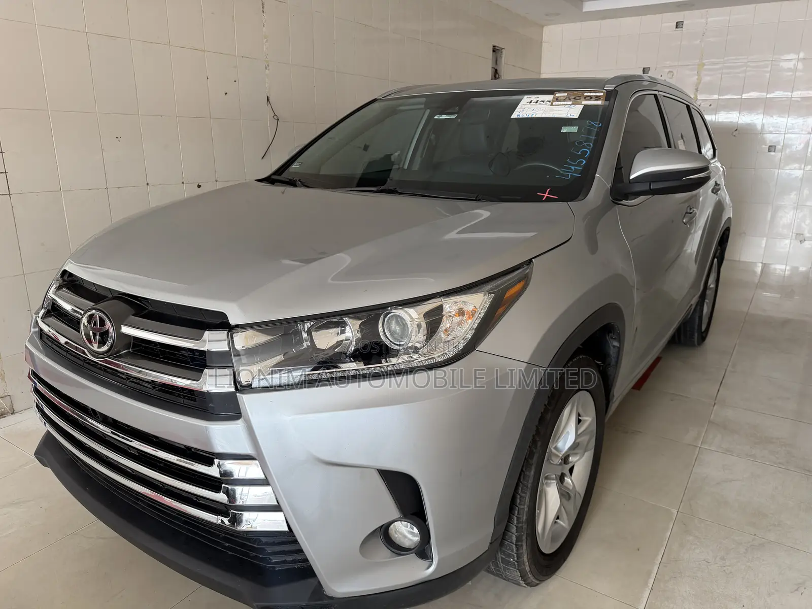 Toyota Highlander Limited 2019 Silver