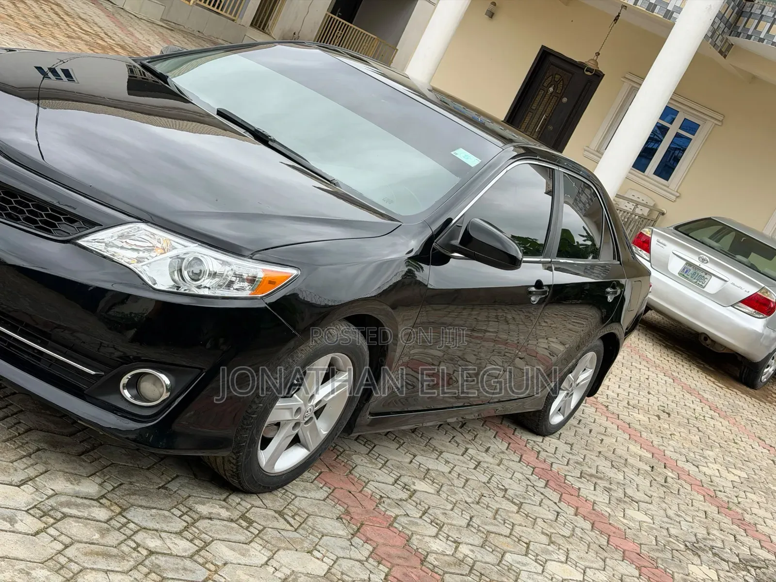 Toyota Camry SE 4dr Sedan (2.5L 4cyl 6A) 2013 Black