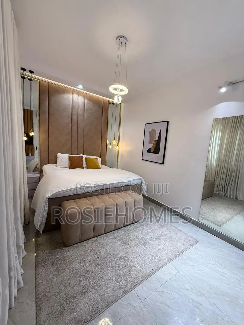 Furnished 2bdrm Apartment in Chevron, Abraham Adesanya Estate for rent