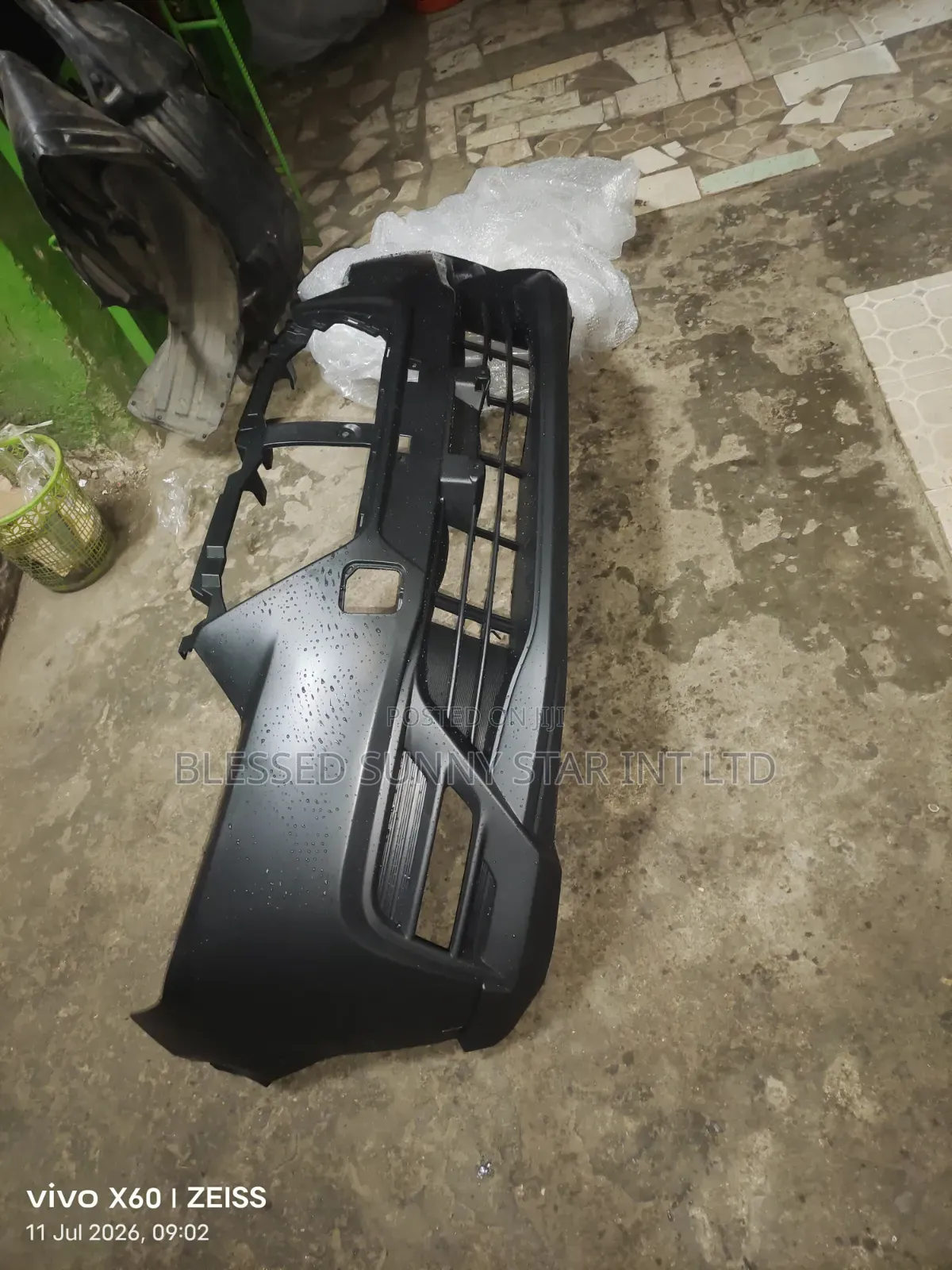 Front Bumper Nissan Kick 2016