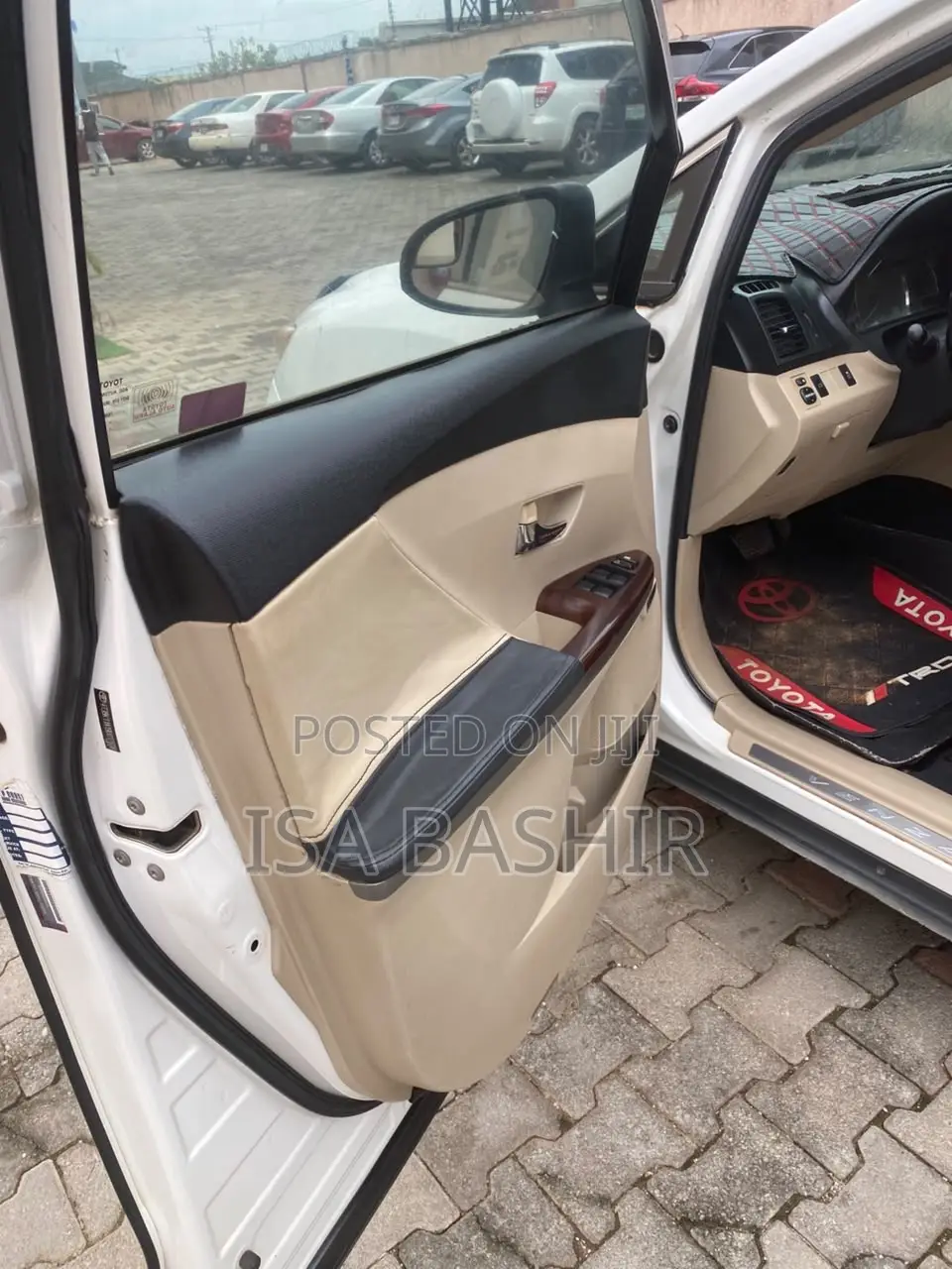Toyota Venza AWD 2010 White