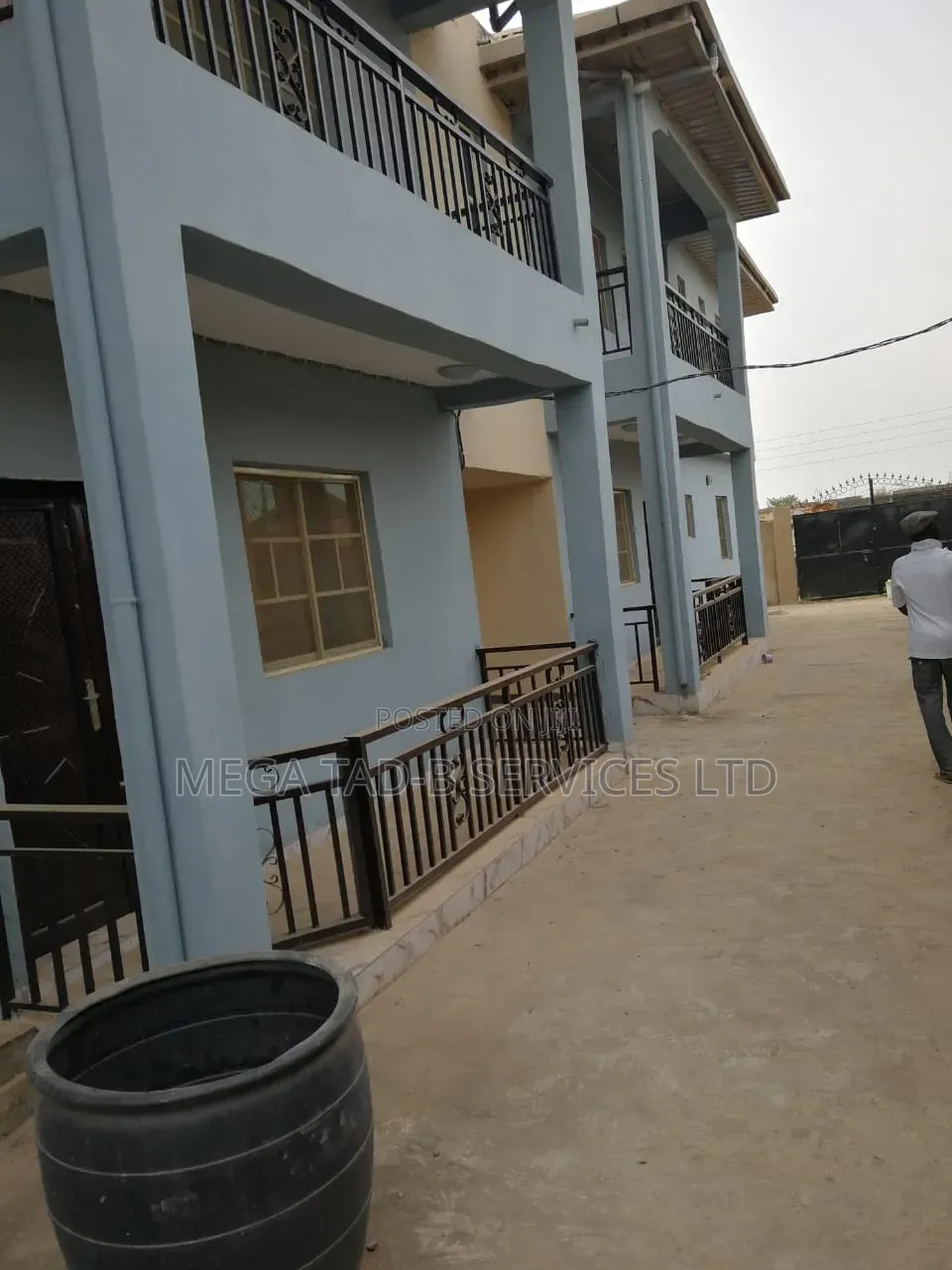 3bdrm Block of Flats in Magboro, Berger for sale
