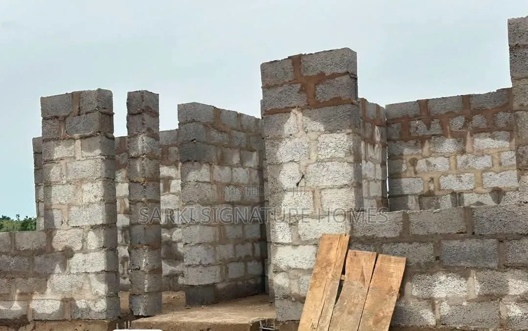 Furnished 4bdrm Duplex in Guzape Ii for sale