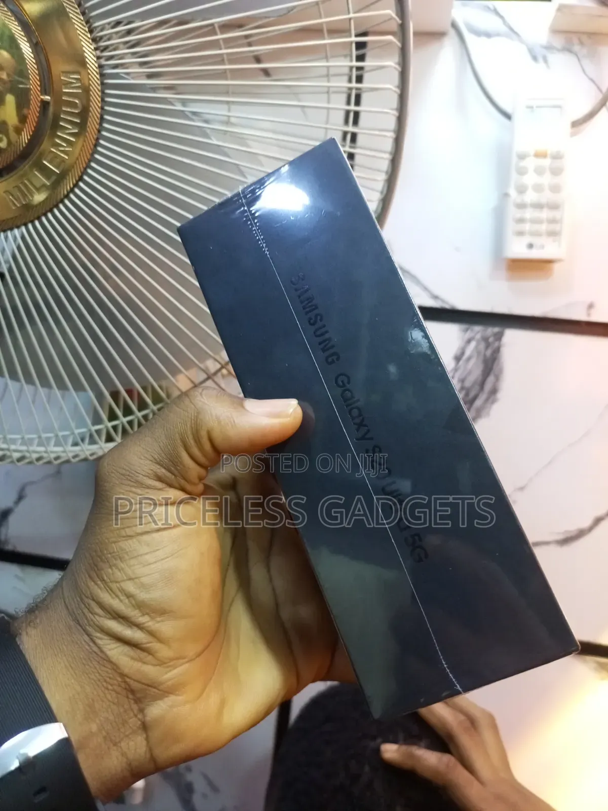 New Samsung Galaxy S20 Ultra 5G 256 GB Gray