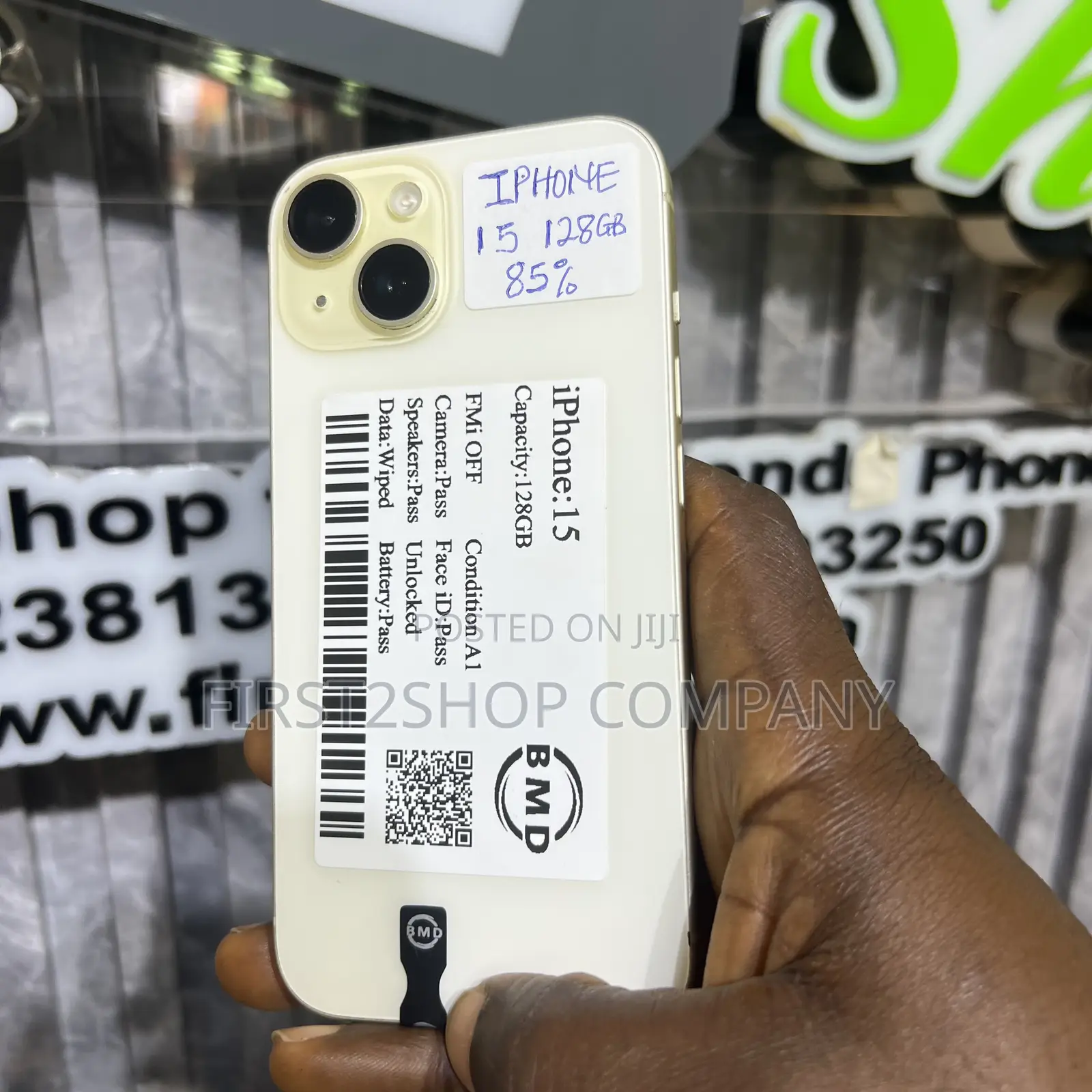 Apple iPhone 15 128 GB Yellow