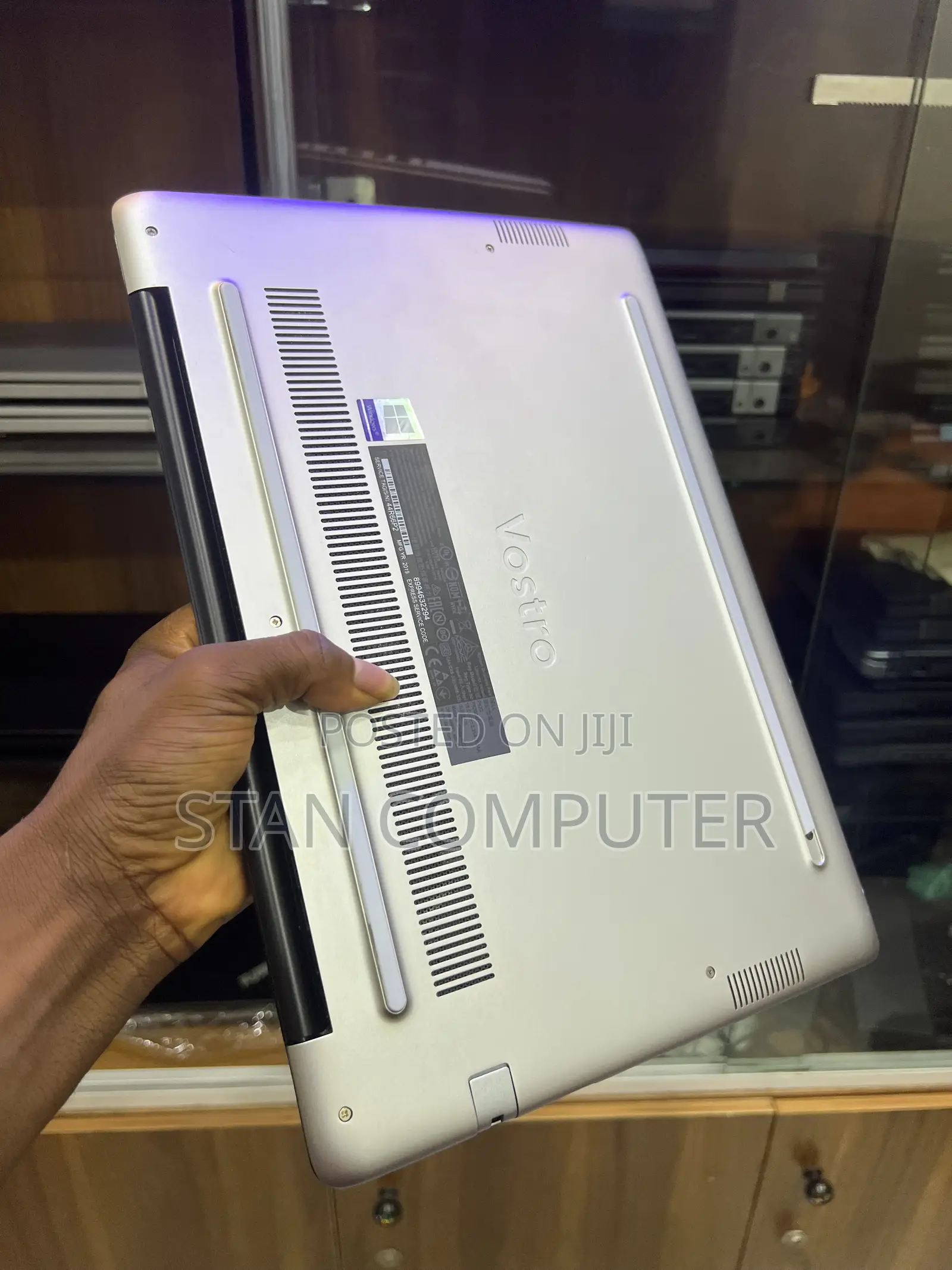 Laptop Dell Vostro 5481 8GB Intel Core i5 SSD 256GB
