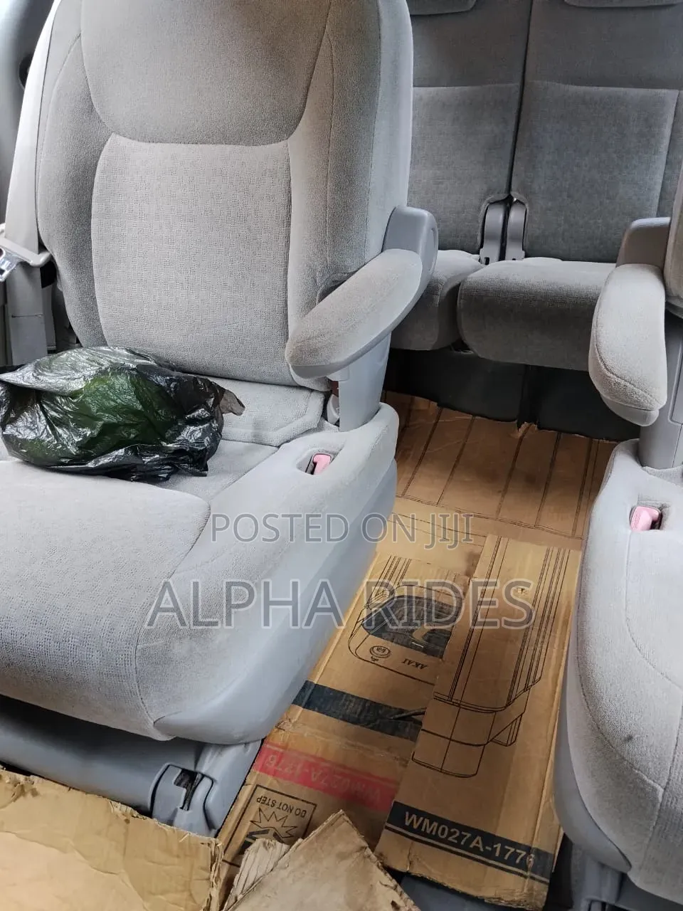 Toyota Sienna CE 2005 Silver