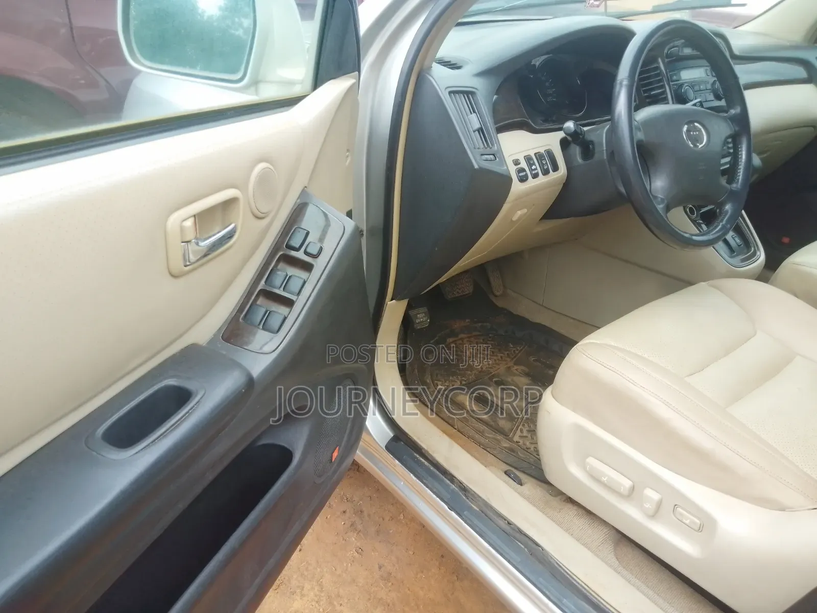 Toyota Highlander 2005 Gold