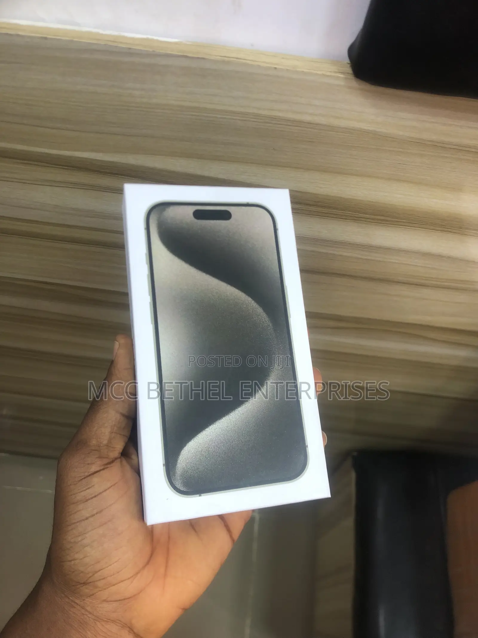 New Apple iPhone 15 Pro 256 GB Gray