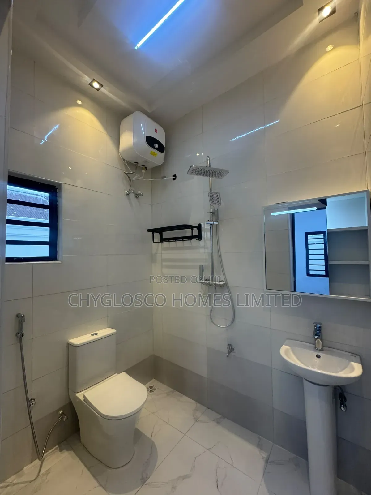 3bdrm Bungalow in New Layout for sale