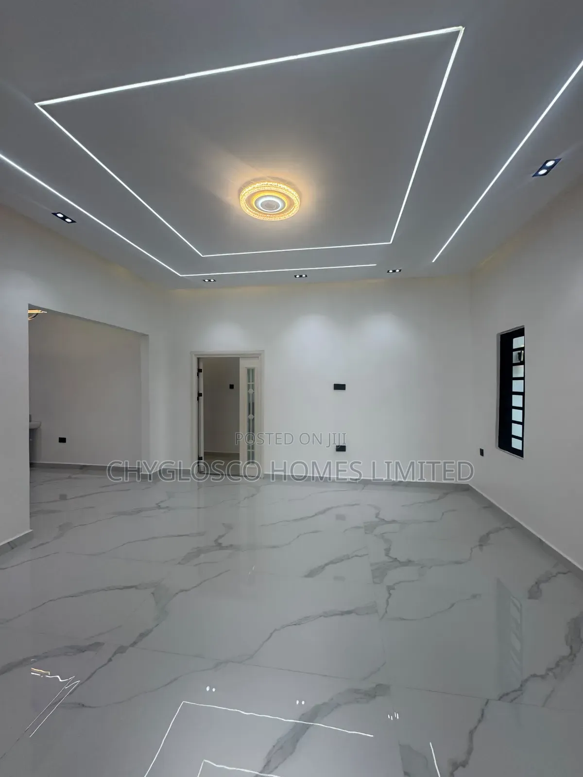 3bdrm Bungalow in New Layout for sale