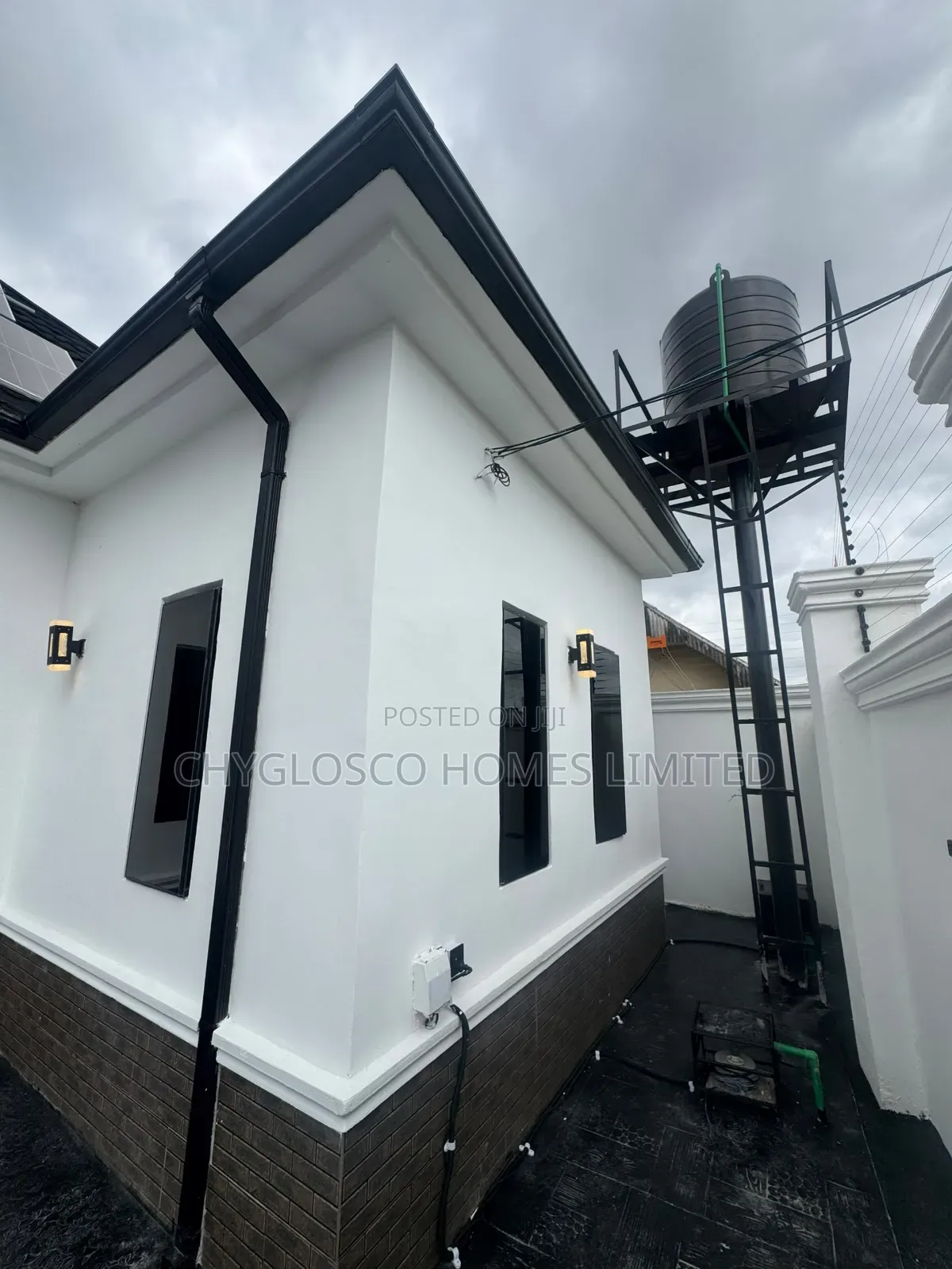3bdrm Bungalow in New Layout for sale