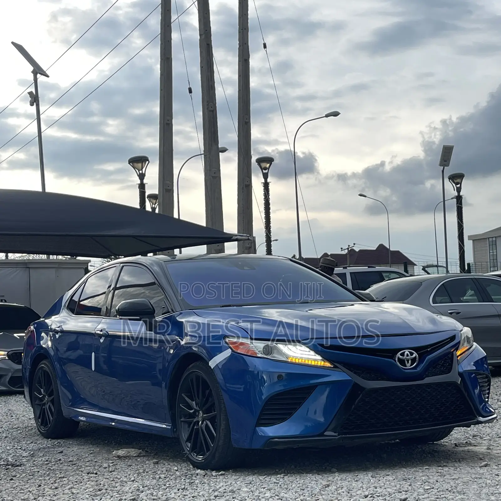 Toyota Camry XSE FWD 2020 Blue