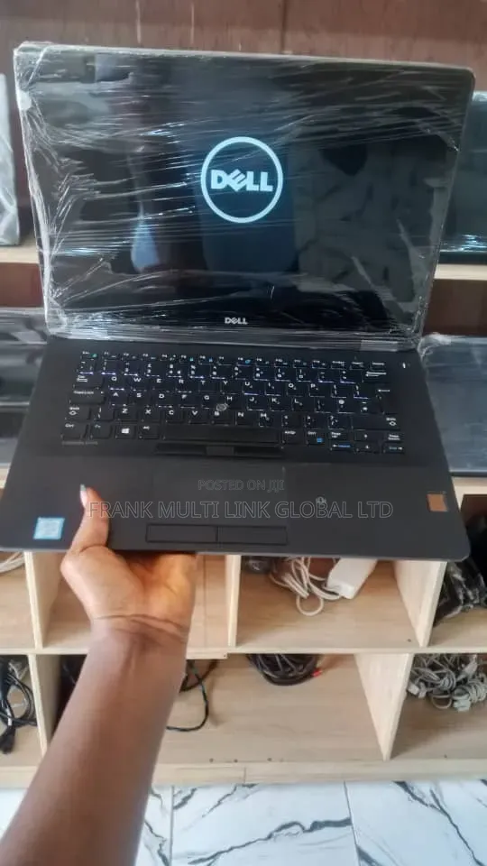 Laptop Dell Latitude E7470 8GB Intel Core i5 SSD 256GB