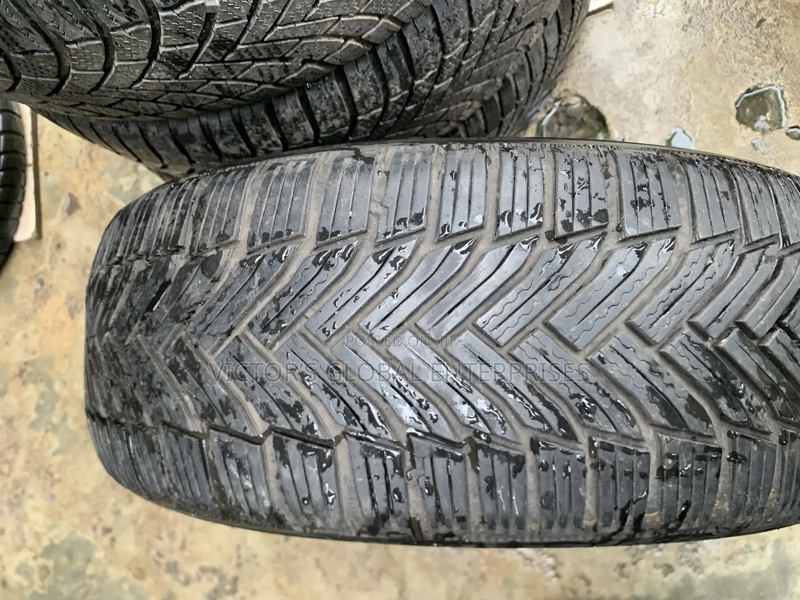 215/60r16 Tokunbo Tire – Clean, Strong Long-Lasting Performance