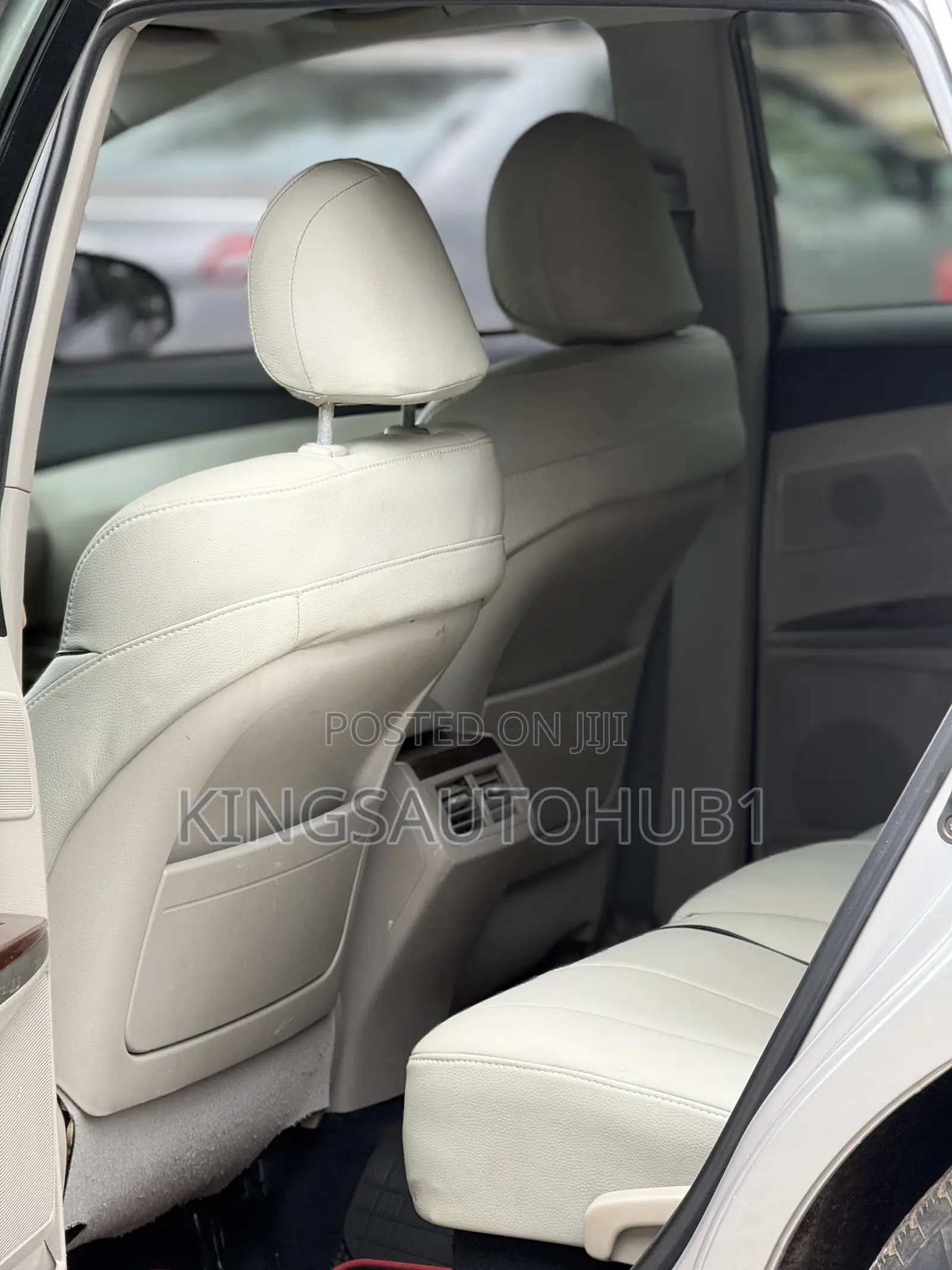 Toyota Venza V6 2010 Silver