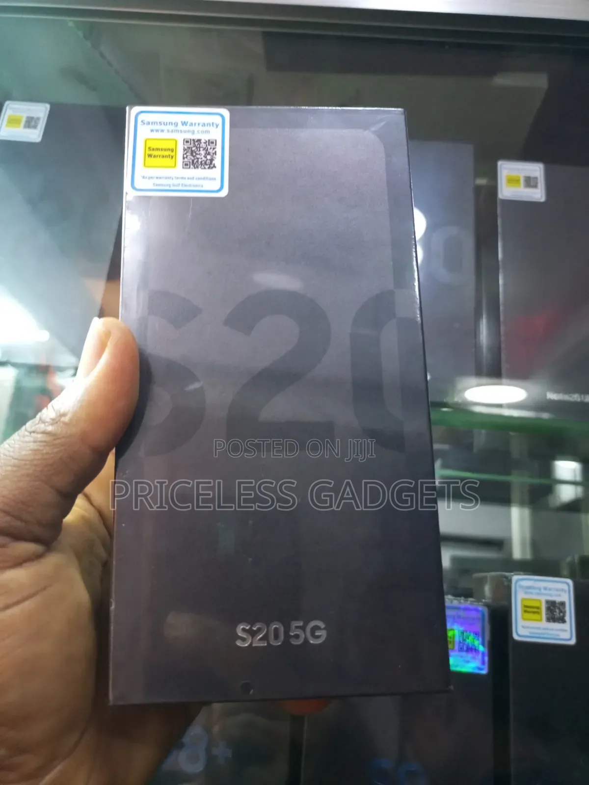New Samsung Galaxy S20 128 GB Black
