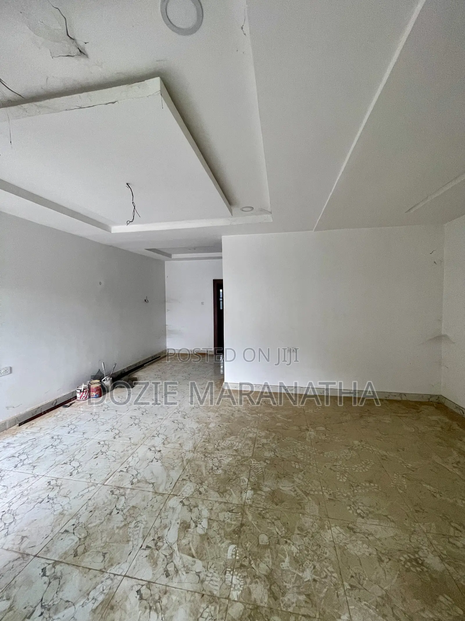 4bdrm Townhouse/Terrace in Jahi for sale