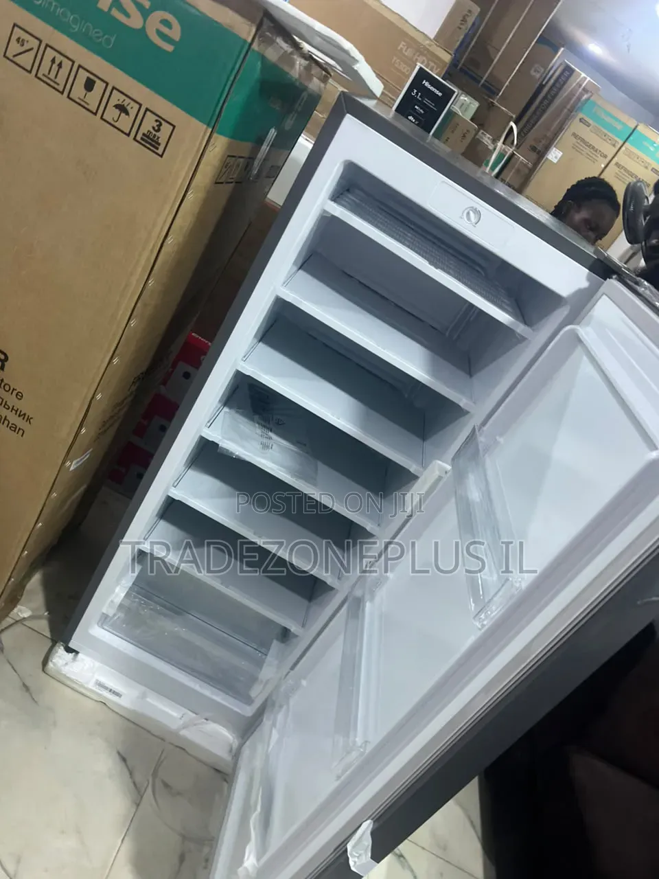 Hisense 189dr Standing Freezer
