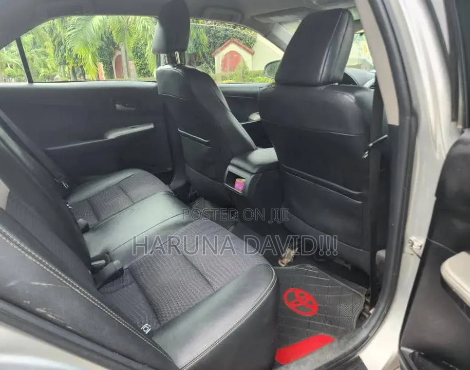 Toyota Camry 2013 Silver