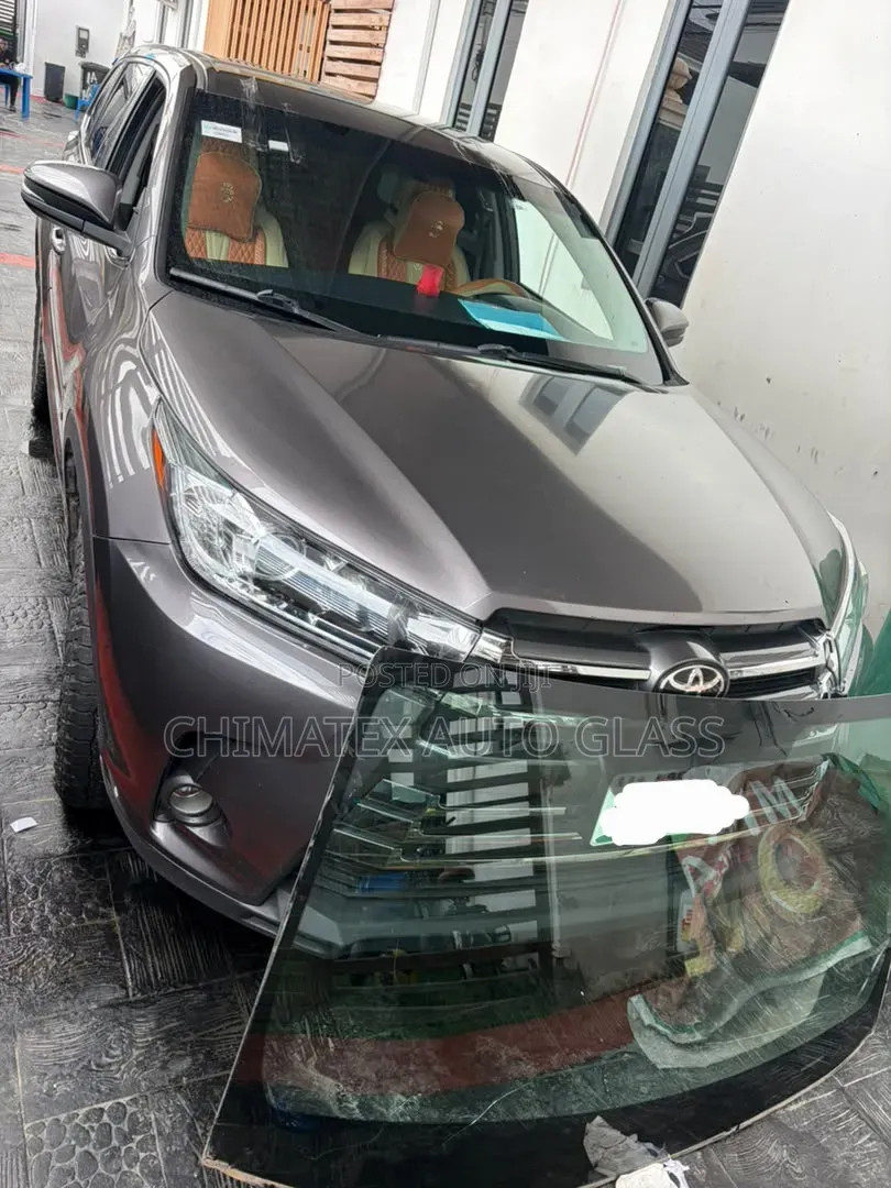 Toyota Highlander 2015 Windscreen Glass Available Installed