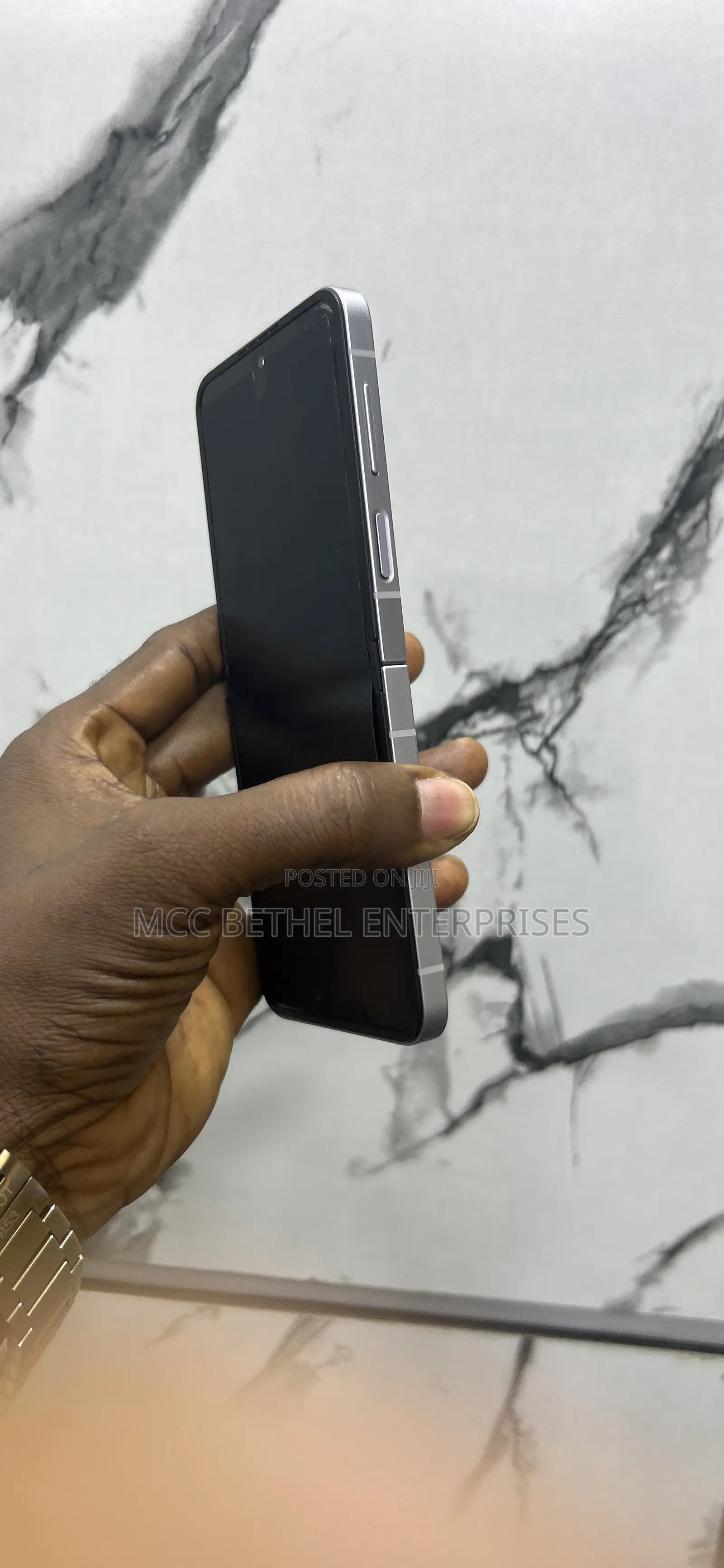 Samsung Galaxy Z Flip6 256 GB Gray
