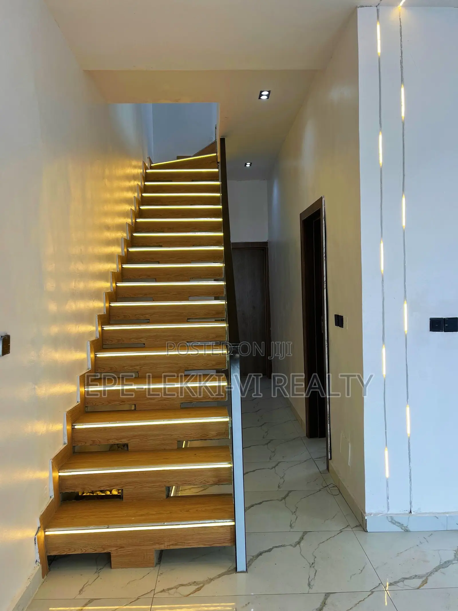 4bdrm Duplex in Lekki for sale