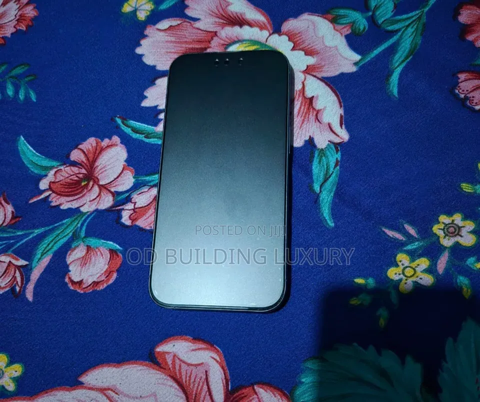 Apple iPhone 16 128 GB Green