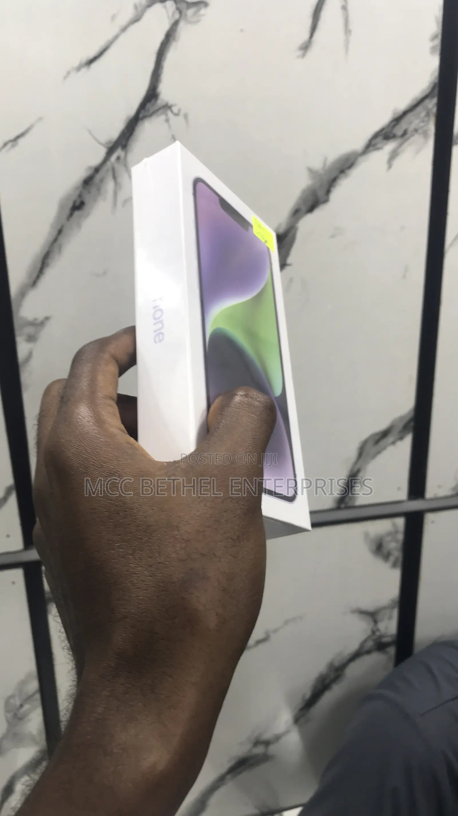 New Apple iPhone 14 256 GB Purple