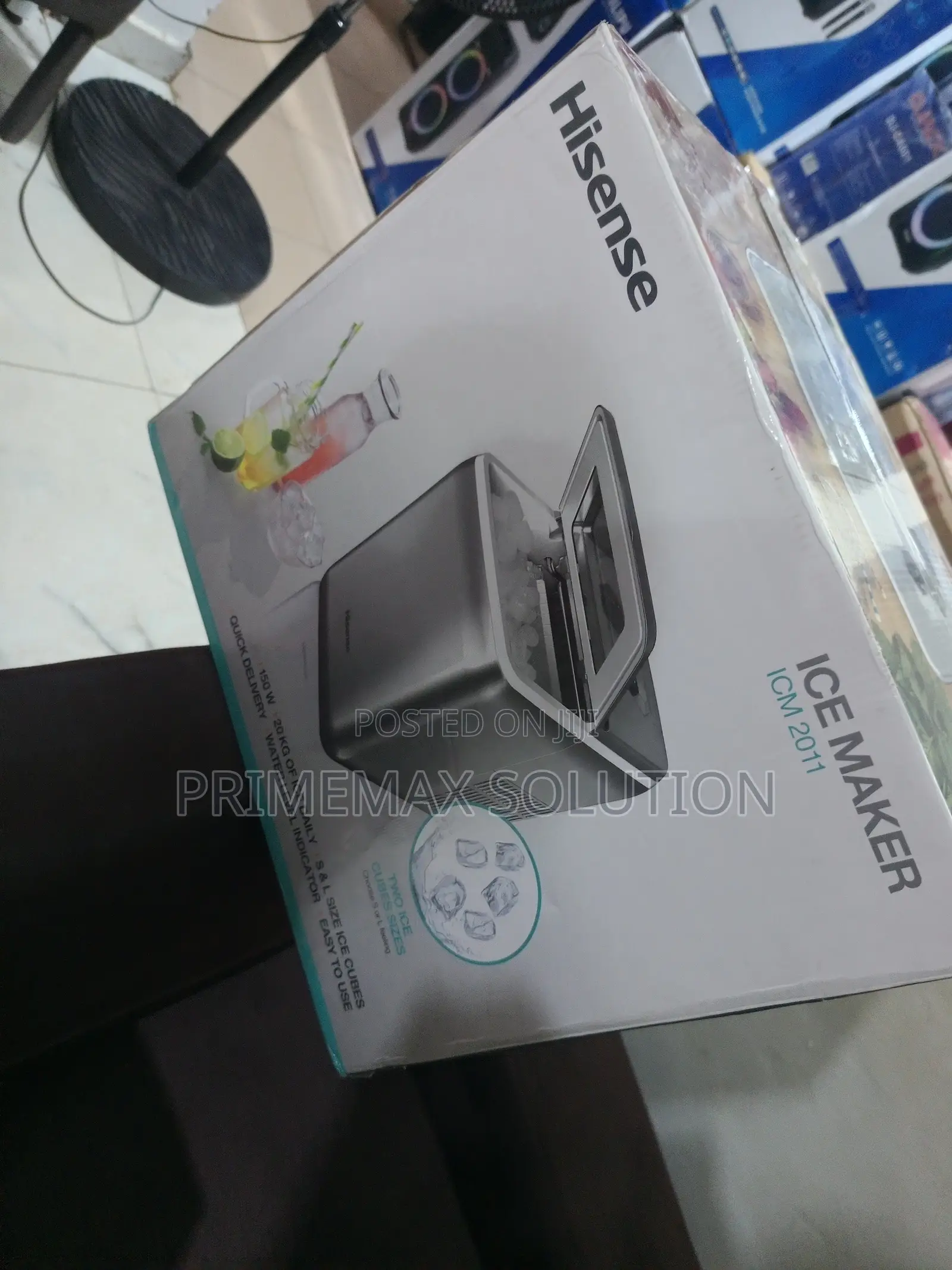 12 Cubes in Minutes: Hisense 20kg Bullet Ice Maker
